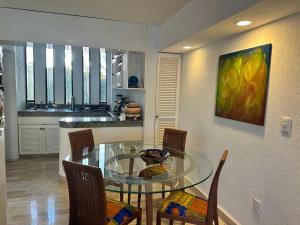 Cancun condo en la playa de Puerto Juarez