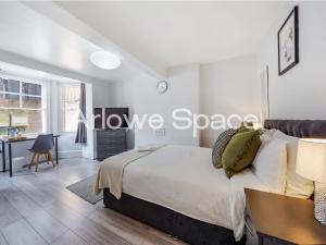 Hackney Deluxe Rooms