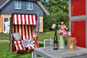 Ferienhaus Boddenblick 15 Feriendorf Klein Stresow Rügen by ruyastay