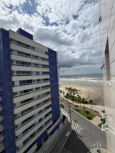 Praia Grande Frente Mar Churrasqueira na Varanda
