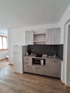 Cà mea Dina Apartments