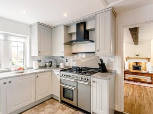 1 Bed in Thurlstone 48259