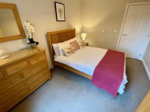 Broad Street Gardens - Superior Apartment