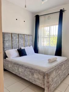 Buxton Point 2BR Town CBD