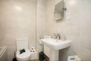 3 Bed Semi-Detached House, Rugby, CV22