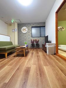 Friends Inn 友居 201 花園町 Free Wi-Fi