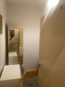 Listed Building close River Themes