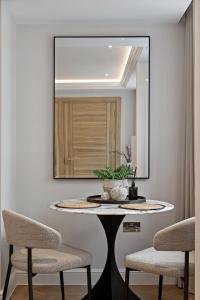 Prime High St Kensington 1BR Modern with AC