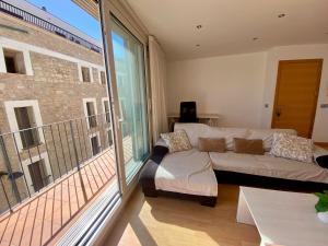 Apartamento con terraza frente al mar