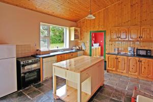 3 Bed in Portmagee oc-i172