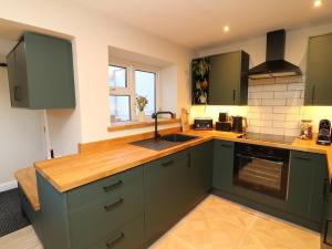 7 The Row, by House of Pause