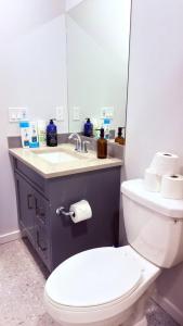 Savanna Breeze | Modern 3BR | Near YYC Airport