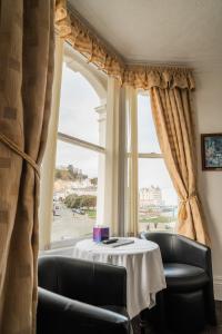 The Clovelly Hotel