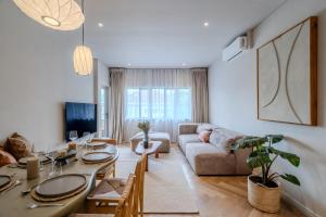 Stylish Escape with Stunning Mountain Views