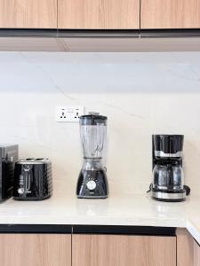 Spacious and serene environment with full kitchen