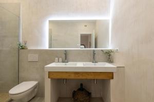 221 District, Suite al Colosseo