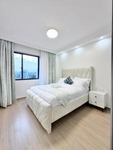 Spacious and serene environment with full kitchen