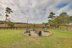 Near Cape Fear River! Relaxing Getaway w Views