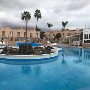 BungalowMaspalomasGolf campPoolPrivate terrace