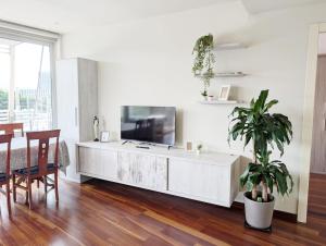 Bright 2 Bedroom Apartment with 2 Terraces Pool and Parking near Diagonal Mar Beach