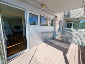 Bright 2 Bedroom Apartment with 2 Terraces Pool and Parking near Diagonal Mar Beach