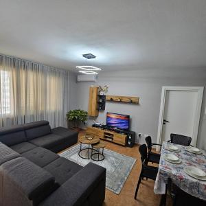 Leora Sunset Apartment-Balcony, 250m from Beach, Golem, Mali i Robit