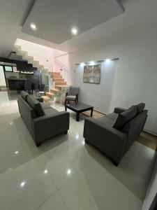 Casa Manuel M Dieguez, Tekilan