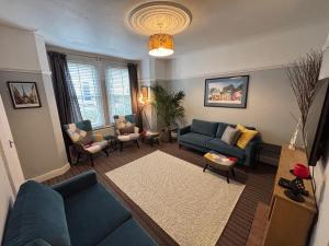 Stylish Victorian House - Sleeps 8