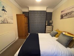Stylish Victorian House - Sleeps 8