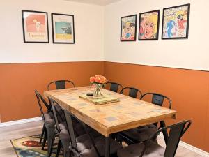 Spacious Group Home with 2 Suites