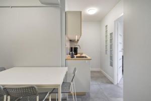 Urban Chic - Great Location- Warsaw Stays-Kredytowa