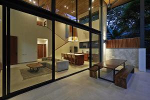 4BR Villa Amara - Best Location In ST - Private Pool