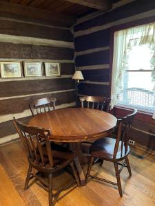 Strawberry Inn at Heritage Farm