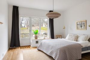 Chic 2-Bedroom apartment on Lidingö