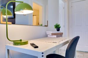 Less Than 1 Mi to Historic McKinney Modern Duplex with Yard