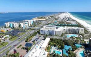 Destin West Great Heron #706 PH06