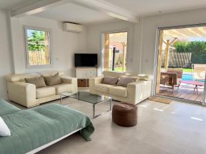 Villa rénovée au calme, piscine chauffée et jardin - Bisca