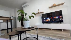 Nikkis Apartments
