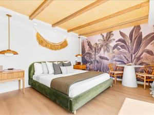 Newly Remodeled Waikiki Condo, 5 Min Walk to Beach, Rooftop Pool l Ocean Nook