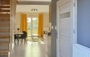 2 Bedroom Nice Home In Grzybowo