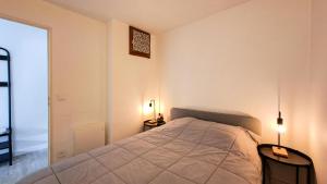 Résidence Doris - Appartement rénové · Centre station · Balcon · WIFI gratuit MAE-4483