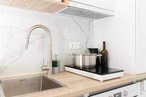 Loggia Alfresco Apartment