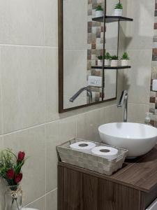 Hermoso apart de 72 con 2 Hab Cerca al Estadio - clinica Imbanaco