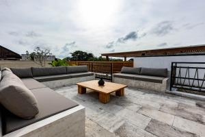 Villa Liora - 3BR - Piscine & Rooftop - Near Canggu
