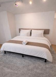 Uferglück with private access to the lake and a pier