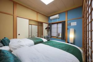 T302 Elegant Private Villa Near Hie Shrine Sleeps 13
