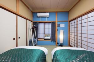 T302 Elegant Private Villa Near Hie Shrine Sleeps 13