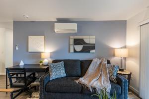 Landing Chic 1BD Gym Clubhouse