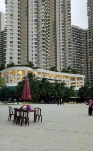 Country Garden bay Balcony room for rent