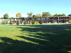 Mobile Home im Ferienpark mit Seezugang